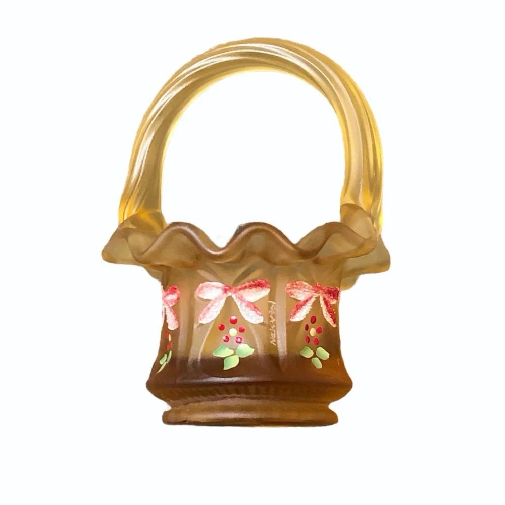 FENTON AMBER GLASS CHRISTMAS BOWS & HOLLY MINI BASKET 2